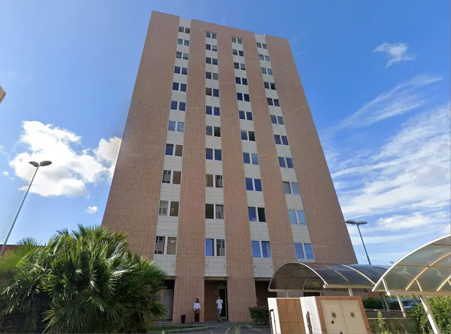 Il palazzo di Via Lampredi 45 a Livorno, sede del centro Spine Care